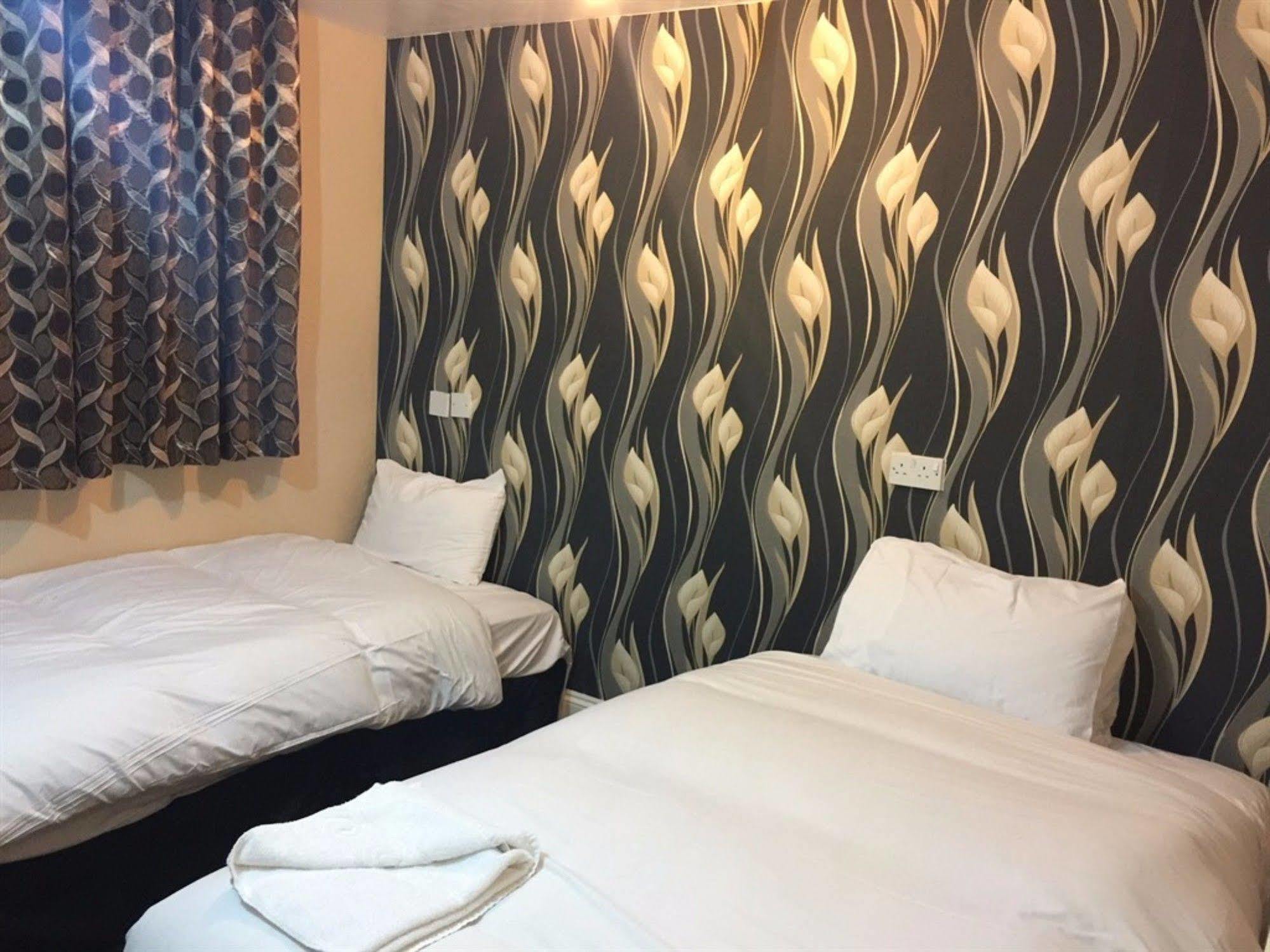 Hotel Pacific London Heathrow 2*