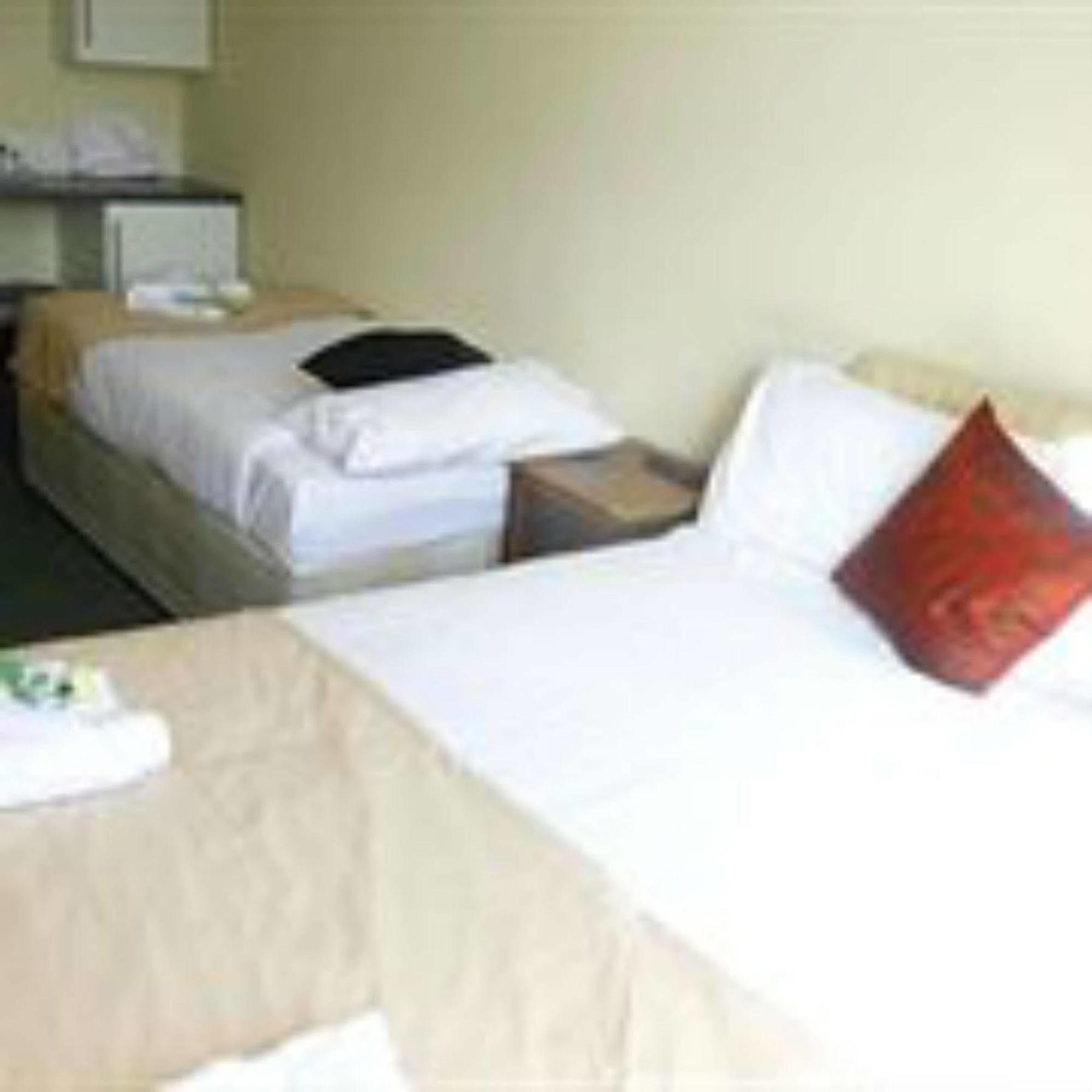 Pacific London Heathrow Hotel 2*
