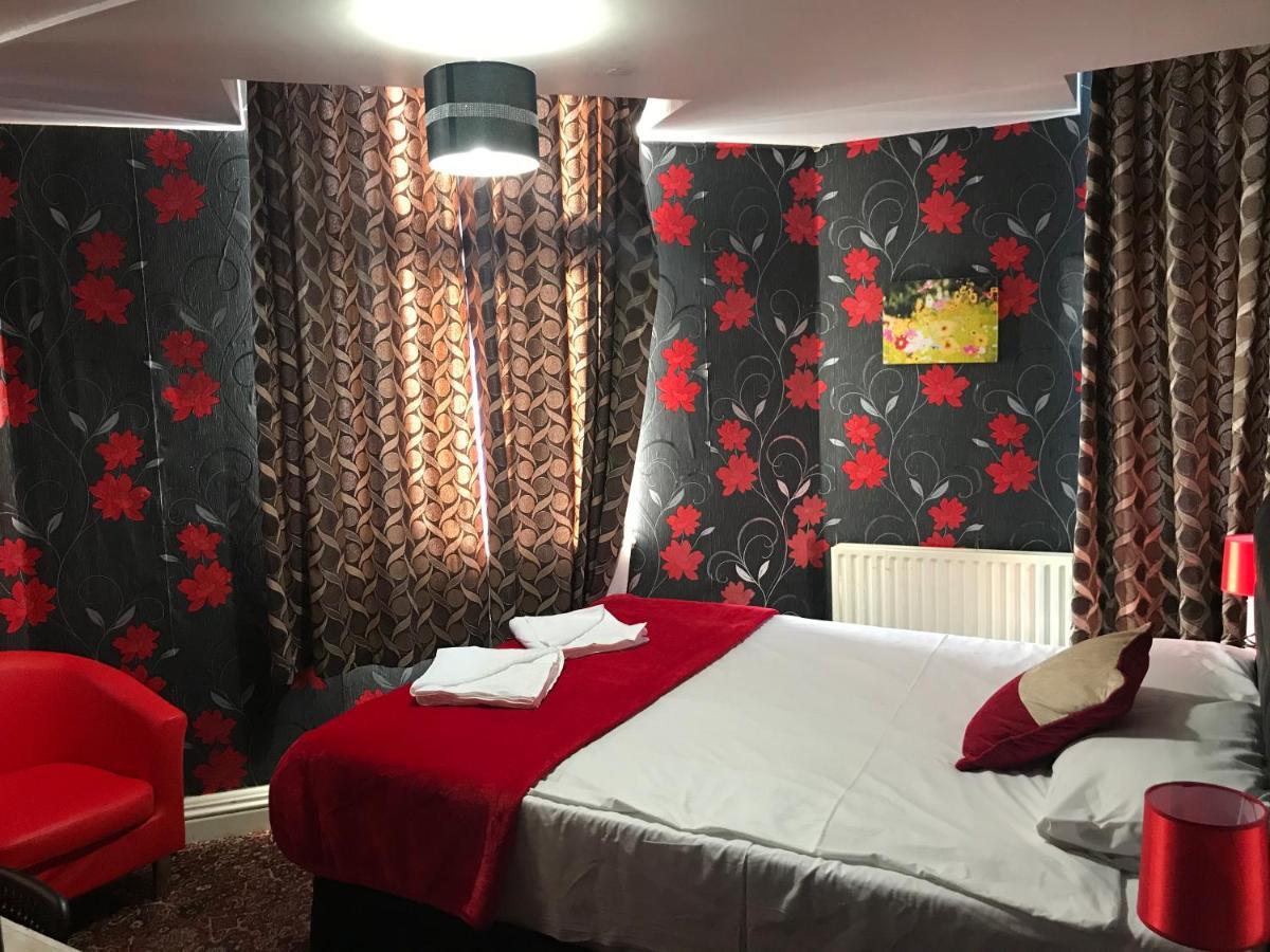 Pacific London Heathrow Hotel 2*